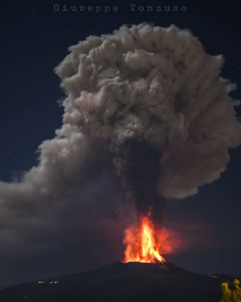 erupcja wulkanu etna, erupcja wulkanu etna,2022,10.02.2022